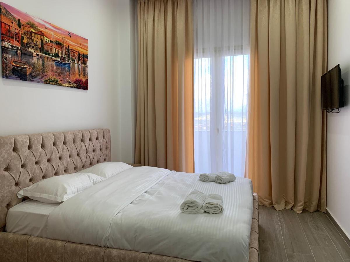 Hotel Restaurant Deso Shijak Ngoại thất bức ảnh